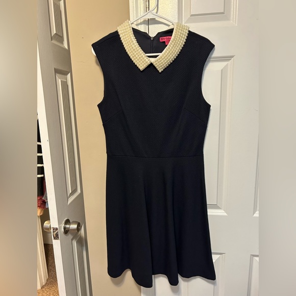 Betsey Johnson Dresses & Skirts - Betsey Johnson Navy pearl collar neck women’s dress